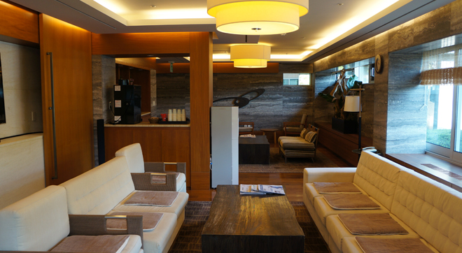 High class lounge for members to gather and comfort relaxing①